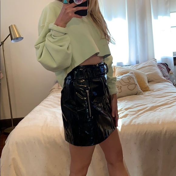 Vinyl mini black skirt - Picture 4 of 7